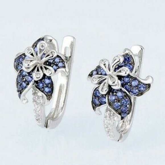 NEW Sterling silver Flower Earrings - Picture 4 of 5